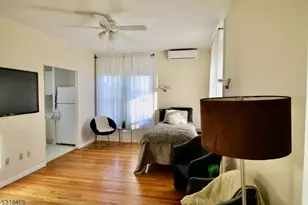 39 N Mountain Ave, Montclair, NJ 07042 - Photo 9