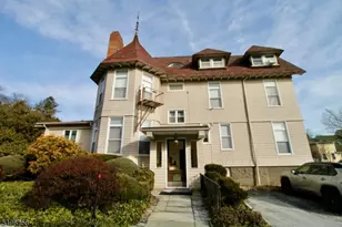 39 N Mountain Ave, Montclair, NJ 07042 - Photo 3