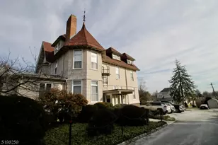 39 N Mountain Ave, Montclair, NJ 07042 - Photo 21