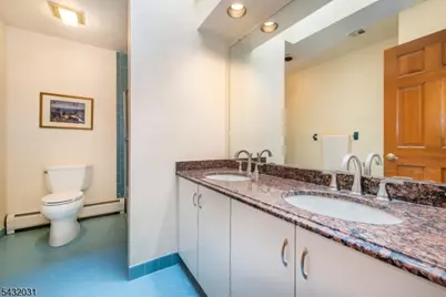 34 Silver Spring Ct, East Hanover Township, NJ 07936 - Photo 23