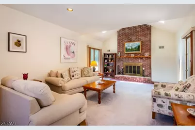 34 Silver Spring Ct, East Hanover Township, NJ 07936 - Photo 11