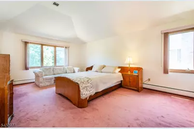 34 Silver Spring Ct, East Hanover Township, NJ 07936 - Photo 17