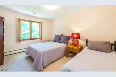 34 Silver Spring Ct, East Hanover Township, NJ 07936 - Photo 25