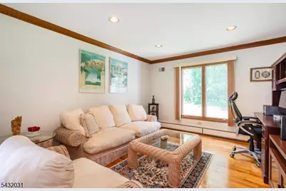 34 Silver Spring Ct, East Hanover Township, NJ 07936 - Photo 13