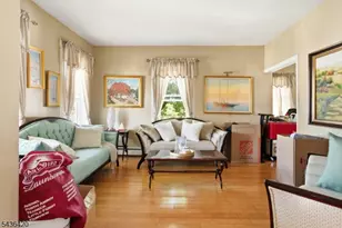 33 Pulaski Pl, Hackensack, NJ 07601 - Photo 13