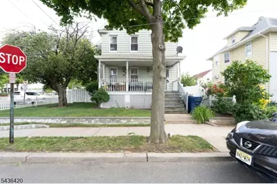 33 Pulaski Pl, Hackensack, NJ 07601 - Photo 3