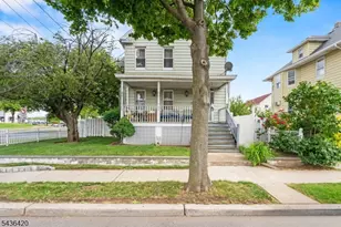 33 Pulaski Pl, Hackensack, NJ 07601 - Photo 1