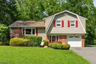 9 Jayne Terrace, Ringwood, NJ 07456 - Photo 1
