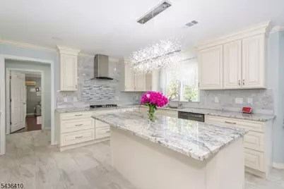 13 Briarwood Rd, Washington Township, NJ 07853 - Photo 5