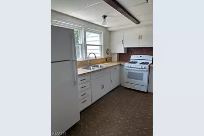 1 Emerson Ln #West, Warren Township, NJ 07059 - Photo 5