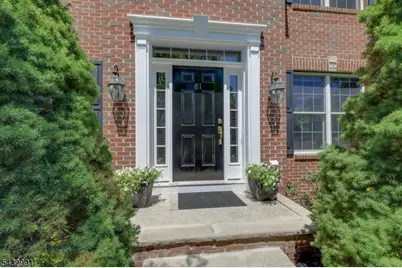 81 Lafayette Cir #81, Totowa, NJ 07512 - Photo 3