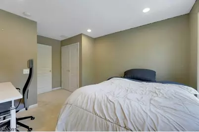 81 Lafayette Cir #81, Totowa, NJ 07512 - Photo 29