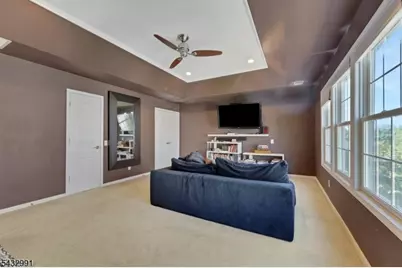 81 Lafayette Cir #81, Totowa, NJ 07512 - Photo 33