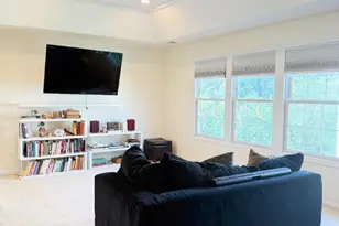 81 Lafayette Cir, Totowa, NJ 07512 - Photo 27