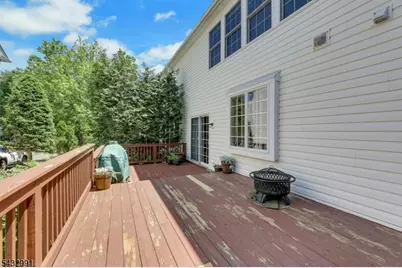 81 Lafayette Cir #81, Totowa, NJ 07512 - Photo 15