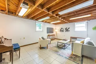 110 Woodlawn Ave, Clifton, NJ 07013 - Photo 31