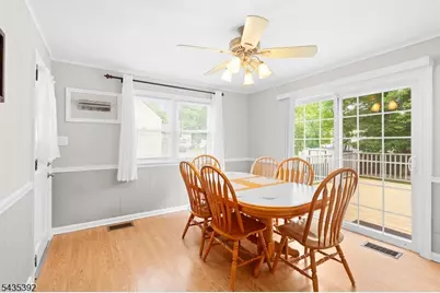 3 Roy Ave, Bloomingdale, NJ 07403 - Photo 7