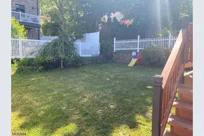 971 Virgil Ave, Ridgefield, NJ 07657 - Photo 19