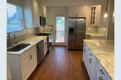 971 Virgil Ave, Ridgefield, NJ 07657 - Photo 3