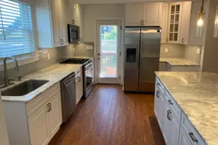 971 Virgil Ave, Ridgefield, NJ 07657 - Photo 3