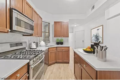 340 Pavonia Ave #1R, Jersey City, NJ 07302 - Photo 3