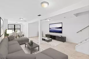 340 Pavonia Ave, Jersey City, NJ 07302 - Photo 9