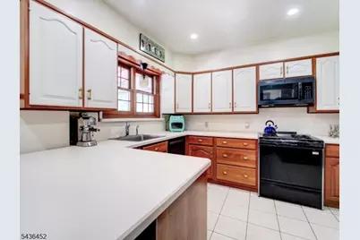 1136 Coolidge Rd, Elizabeth, NJ 07208 - Photo 7