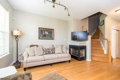 1274 Fairview Cir, Lopatcong Township, NJ 08886 - Photo 11