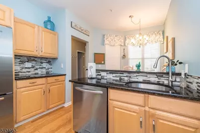 1274 Fairview Cir, Lopatcong Township, NJ 08886 - Photo 5
