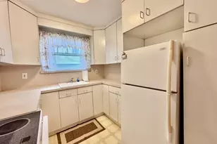 816 Kingsland Ln, Fort Lee, NJ 07024 - Photo 7