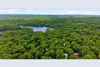 3 Crows Nest Rd, Byram Township, NJ 07821 - Photo 5