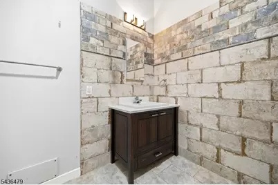 180 Spring St #304, Newton, NJ 07860 - Photo 19