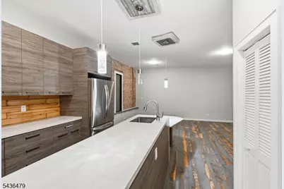 180 Spring St #304, Newton, NJ 07860 - Photo 5
