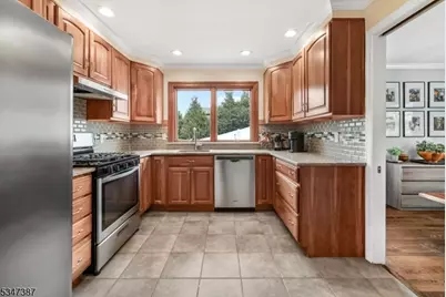 104 Summit Rd, Sparta Township, NJ 07871 - Photo 9