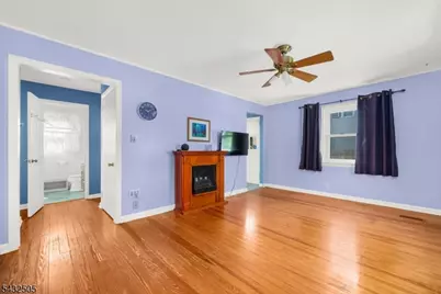 34 Allen St, Flemington, NJ 08822 - Photo 7
