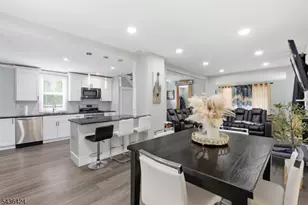 245 W 3rd Ave, Roselle, NJ 07203 - Photo 11