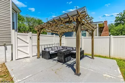 245 W 3rd Ave, Roselle, NJ 07203 - Photo 27