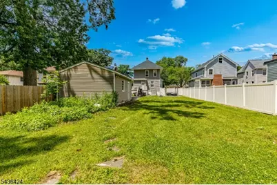 245 W 3rd Ave, Roselle, NJ 07203 - Photo 35