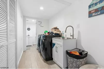 245 W 3rd Ave, Roselle, NJ 07203 - Photo 25