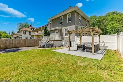 245 W 3rd Ave, Roselle, NJ 07203 - Photo 31