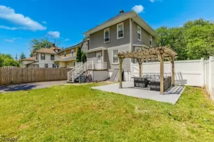 245 W 3rd Ave, Roselle, NJ 07203 - Photo 31