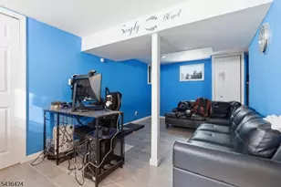 245 W 3rd Ave, Roselle, NJ 07203 - Photo 21