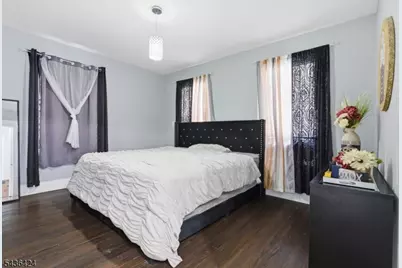 245 W 3rd Ave, Roselle, NJ 07203 - Photo 15
