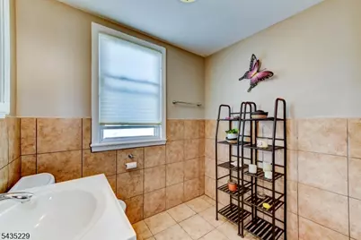 278 Centre St, Nutley Twp., NJ 07110 - Photo 23