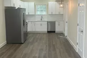 272 Schley St, Newark, NJ 07112 - Photo 7