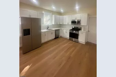 272 Schley St, Newark, NJ 07112 - Photo 3