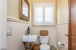242 Forest Ave, Glen Ridge, NJ 07028 - Photo 21