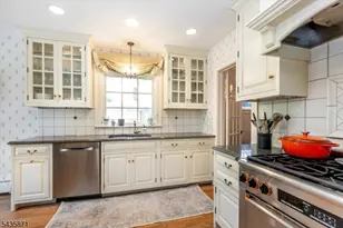 242 Forest Ave, Glen Ridge, NJ 07028 - Photo 19
