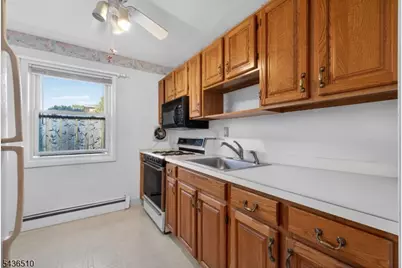 34 Knox Ter #1A, Wayne, NJ 07470 - Photo 7