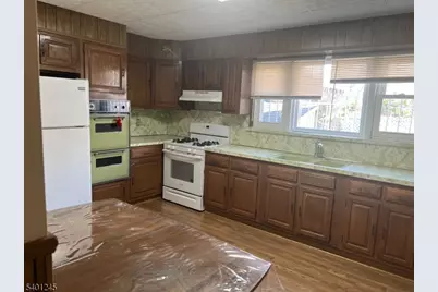 195 Walnut St, Newark, NJ 07105 - Photo 7